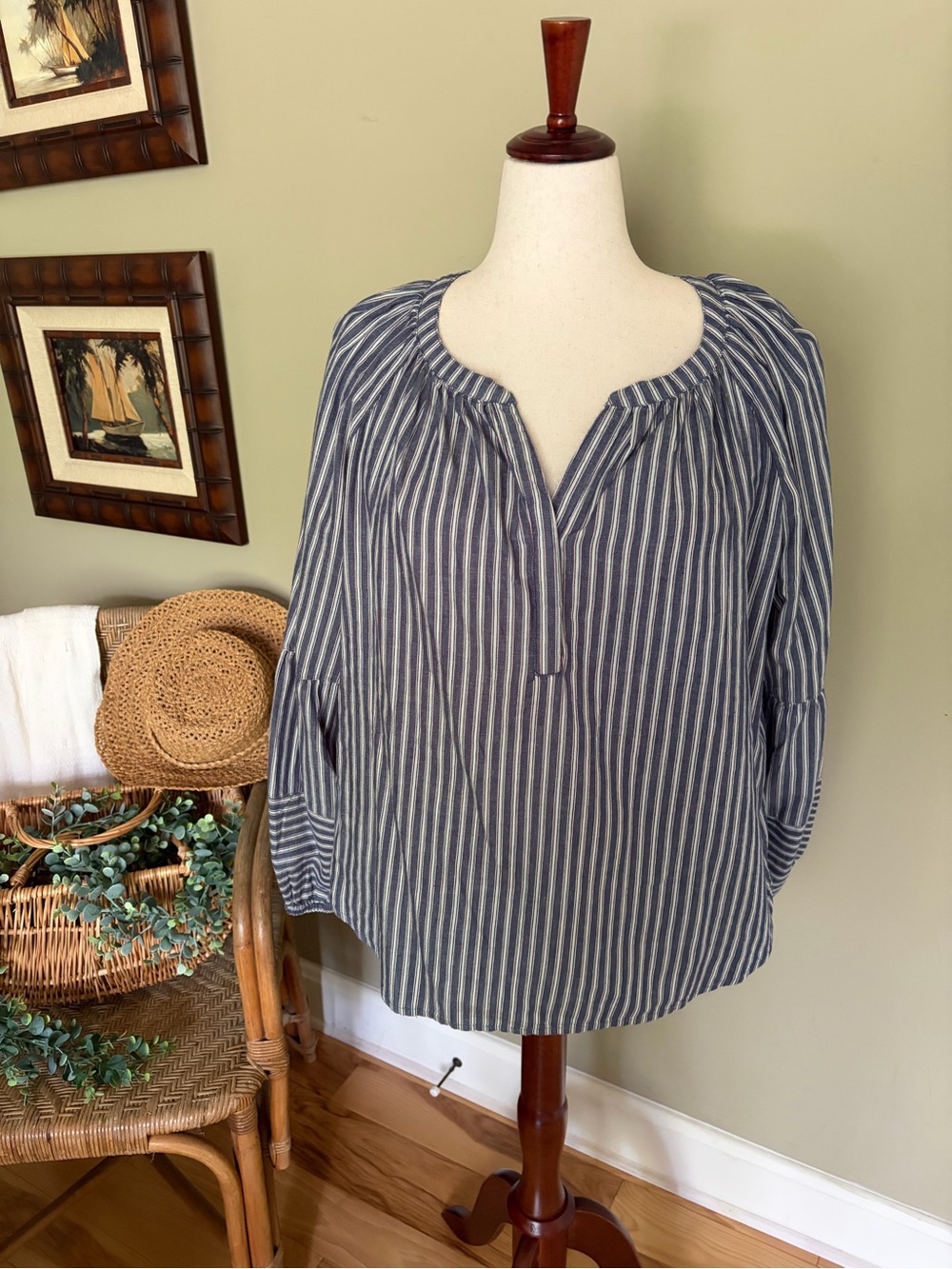 Time and Tru 100% Cotton Blue and White Striped Peasant Blouse XL; Like New